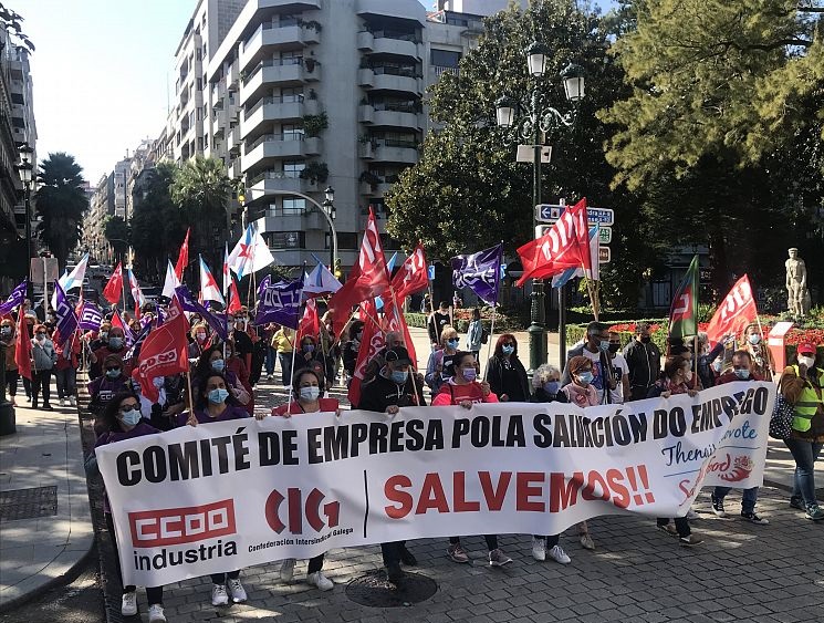 manifestación polo emprego en Vigo
